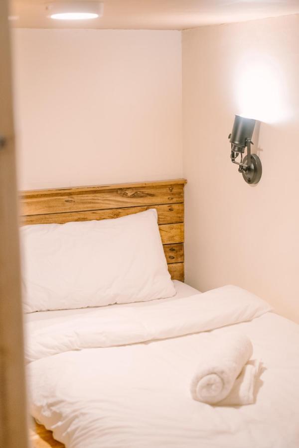 Happiness Hostel Siargao Генерал-Луна Экстерьер фото